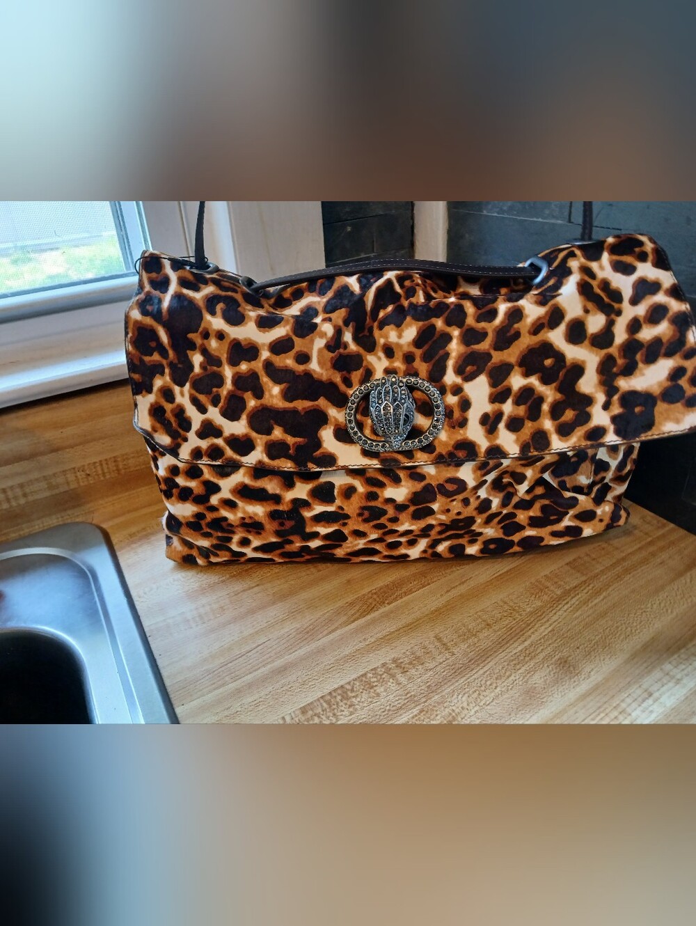 Kurt Geiger NWT Leopard Soho Crossbody W/Adjustable Strap & Dustbag - Picture 3 of 8